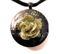 Load image into Gallery viewer, Handmade Green Resin Coated Stainless Steel Rose Pendant Choker
